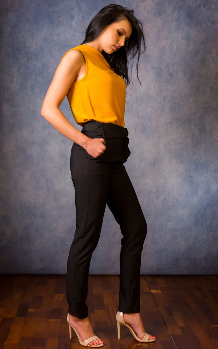 model Andreea Popescu